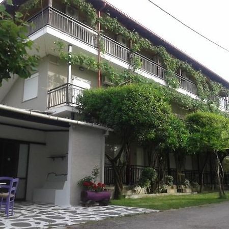 Helena Apartments Paralia Pantaleimonos Esterno foto